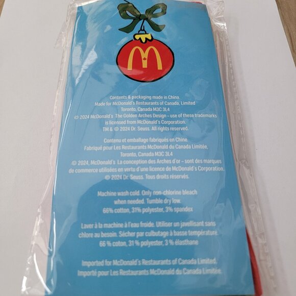 McDonald's Canada The Grinch 2024 holiday socks, Adult One-Size Mismatch Color - Picture 7 of 7